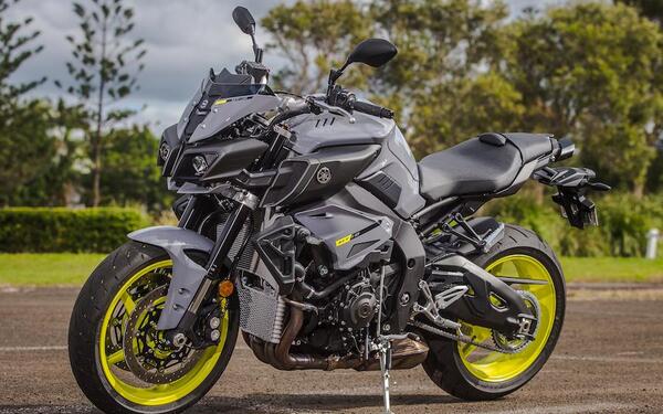 عکس موتور mt 10