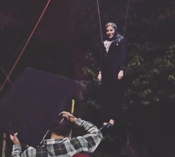 عکس پشت صحنه قورباغه