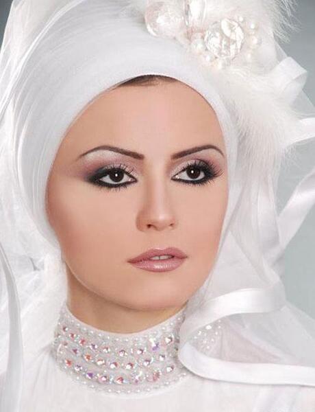 عکس آرایش صورت با حجاب