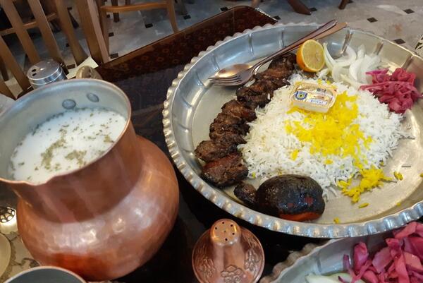 عکس غذا تو سینی مسی