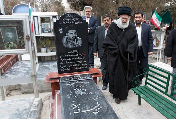 عکس قبر طهرانی مقدم