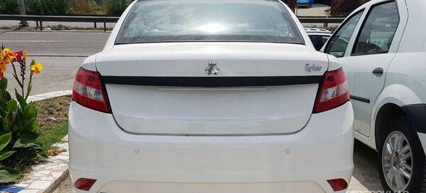 عکس ساینا از عقب