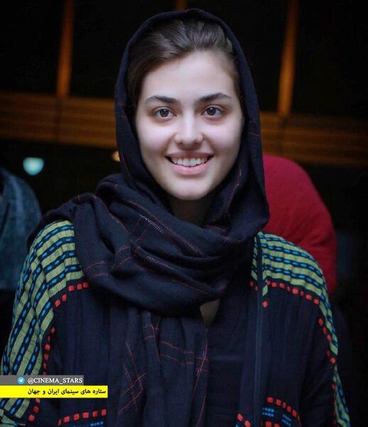 عکس بی آرایش ریحانه پارسا
