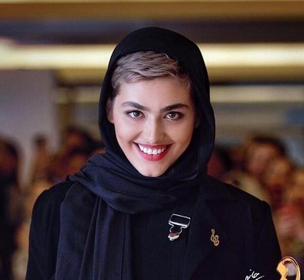 عکس بی آرایش ریحانه پارسا