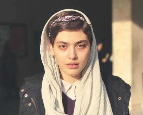 عکس بی آرایش ریحانه پارسا