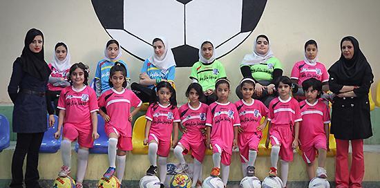 عکس فوتبال های دخترانه