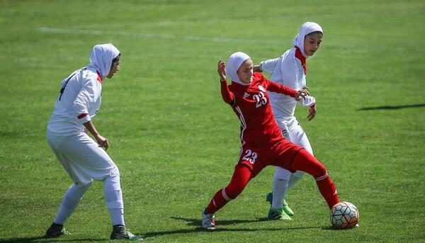 عکس فوتبال دخترانه