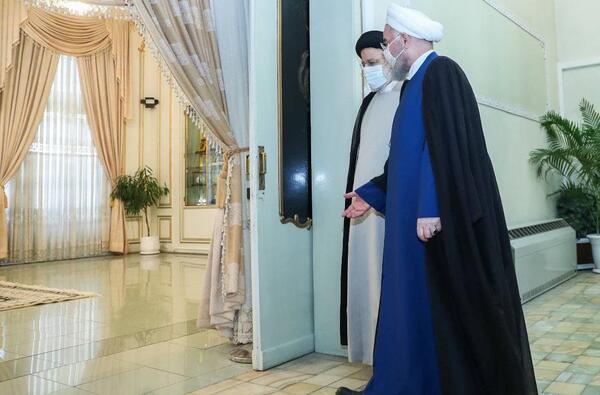 عکس رئیسی و روحانی