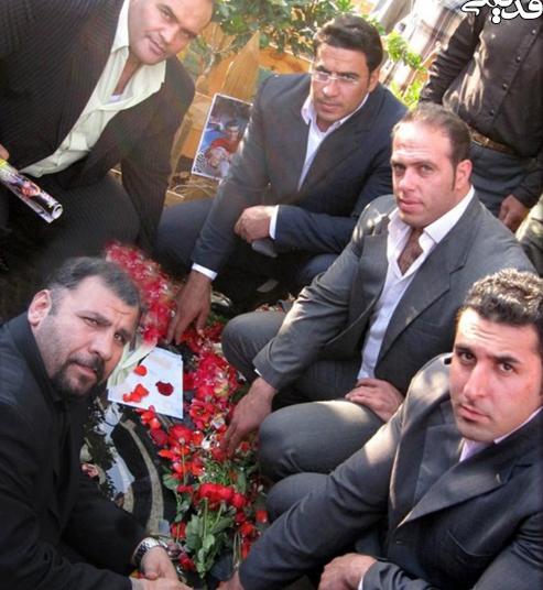 عکس قبر روح الله داداشی