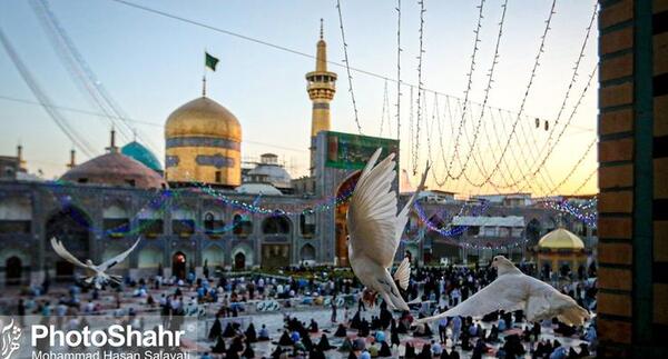 عکس حرم امام رضا در شب تولدش