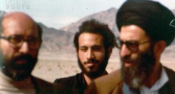 عکس شهید چمران با رهبر