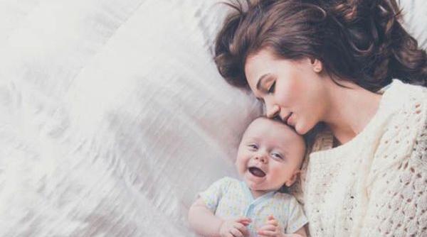 عکس مادر دختر نوزاد