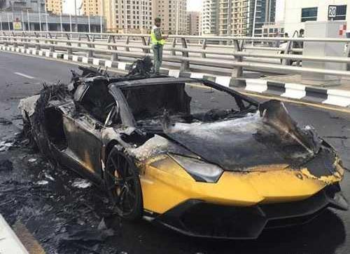 عکس لامبورگینی پلاک دبی