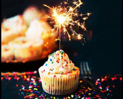 عکس عاشقانه بدون متن تولد