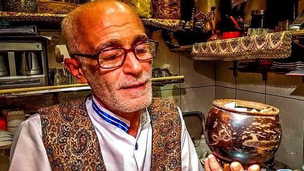 عکس پیرمرد قهوه خانه