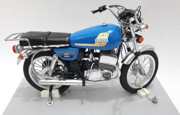 عکس موتور yamaha 200