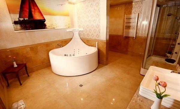 عکس هتل باغ رفسنجان