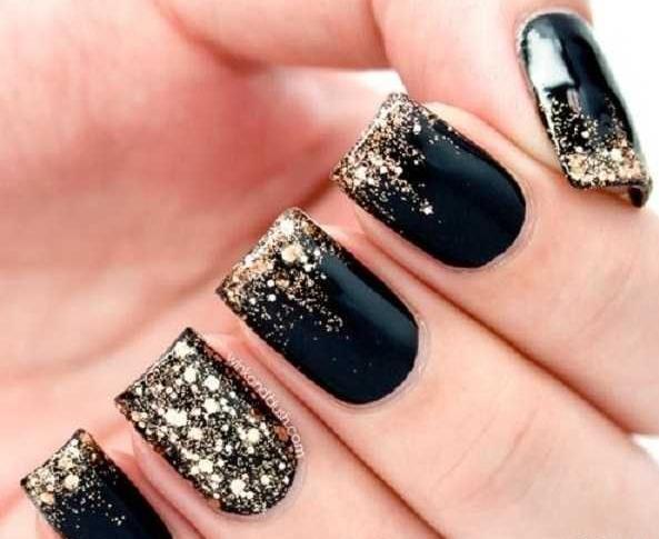 عکس ناخن اکلیلی