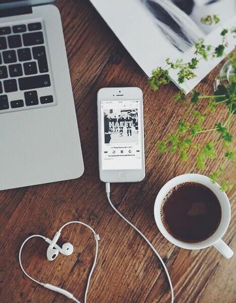 عکس لپ تاپ برای پروفایل