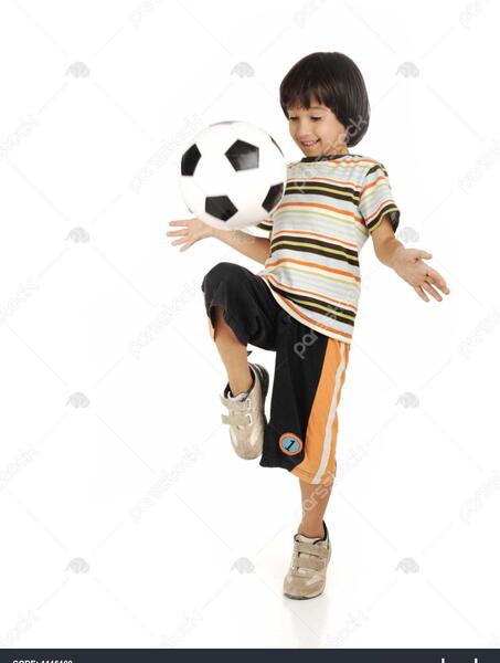 عکس فوتبال بچه ها