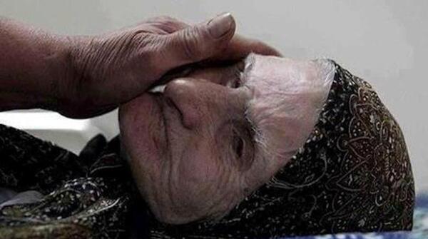 عکس مادر پیر و فرزند