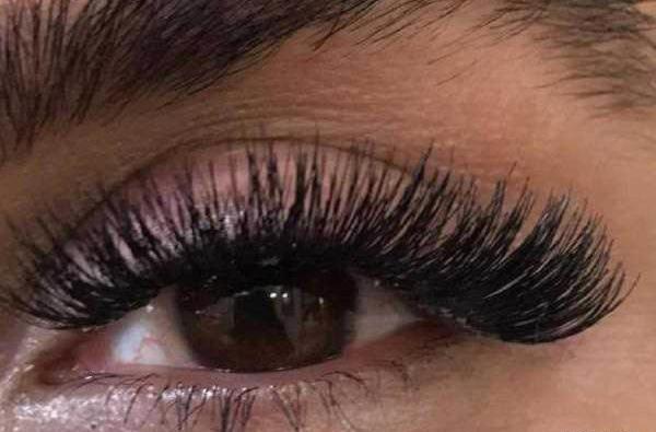 عکس چشم کاشت مژه