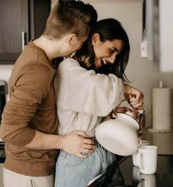 عکس پروفایل عاشقانه بدون متن لب گیری