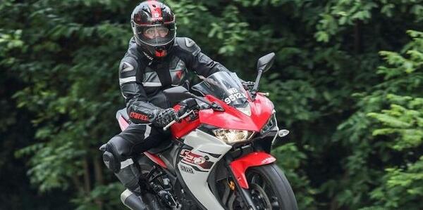 عکس موتور یاماها fzr 250