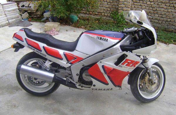 عکس موتور یاماها fzr 250
