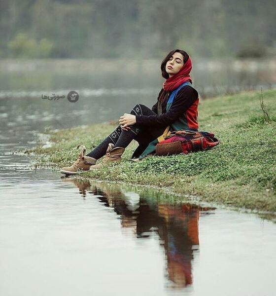 ژست عکس خوشگل دخترونه