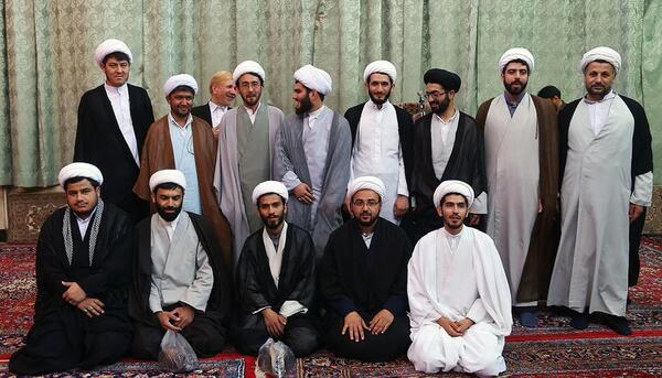 عکس طلاب جوان