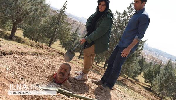 عکس پشت صحنه ملکه گدایان البرز و افرا