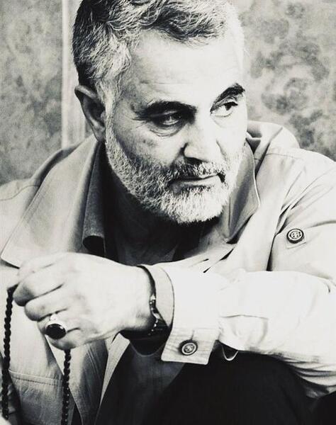 عکس سیاه سفید سردار سلیمانی