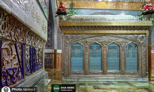 عکس در ضریح امام رضا