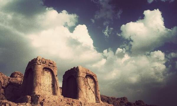 عکس قبر رستم دستان