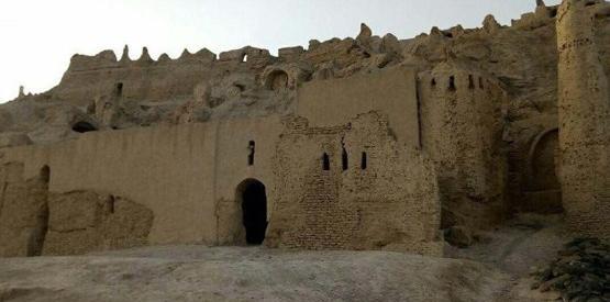 عکس قبر رستم دستان