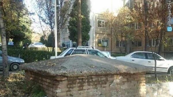 عکس قبر رستم دستان