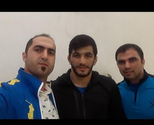 عکس وحید مرادی با رضا کرد
