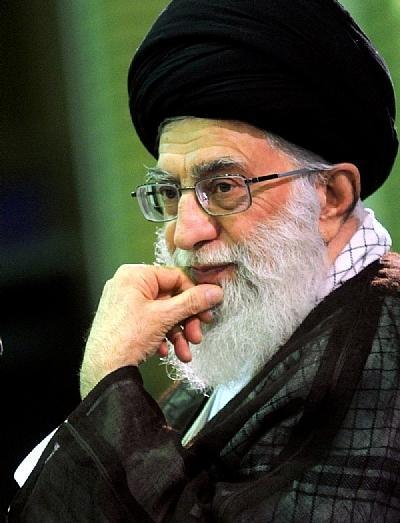 عکس گوشی خامنه ای