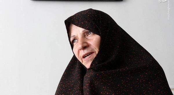 عکس مادر چشم به راه