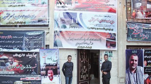 عکس مادر چشم به راه