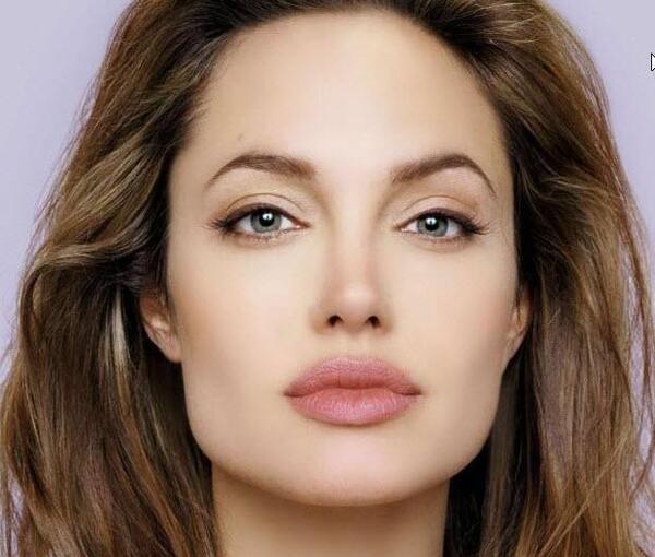 عکس قبل از عمل آنجلینا جولی