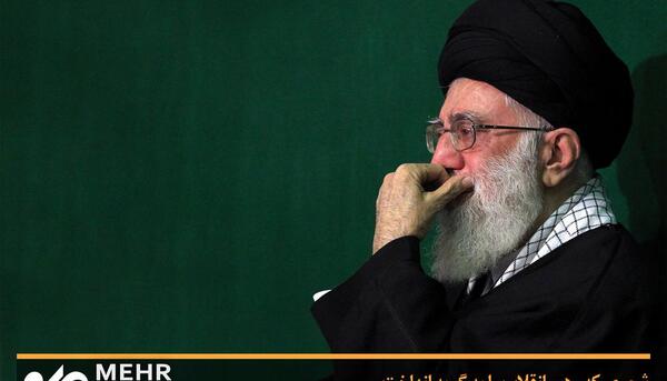 عکس گریه آیت الله خامنه ای