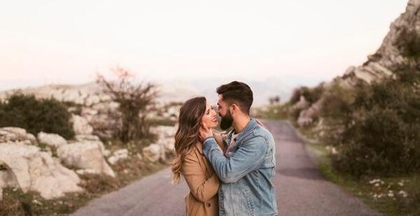 عکس آغوش عاشقانه بدون متن