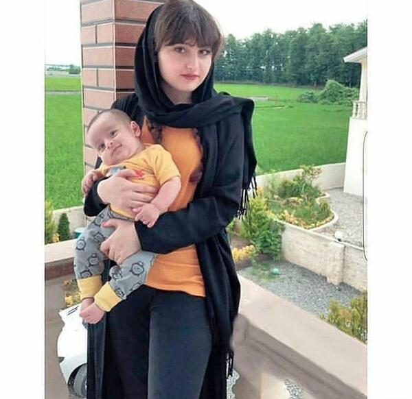 عکسهای سارا و نیکا فرقانی در سوئد