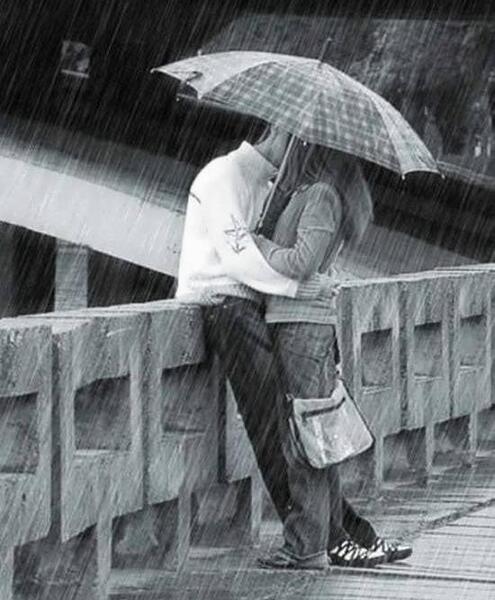 عکس عاشقانه بدون متن زیر بارون