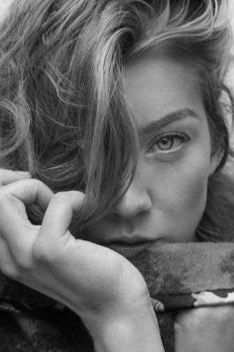 عکس سیاه سفید لاتی دخترونه