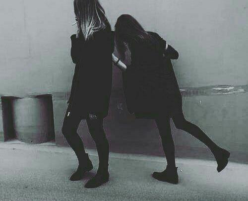 عکس پروفایل دختر سیگاری