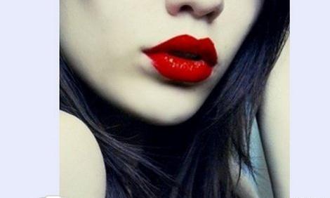 عکس لب مشکی