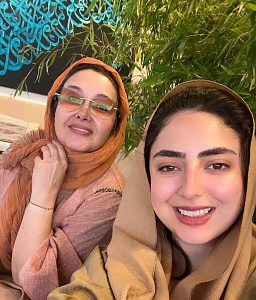 عکس مادر کتایون ریاحی